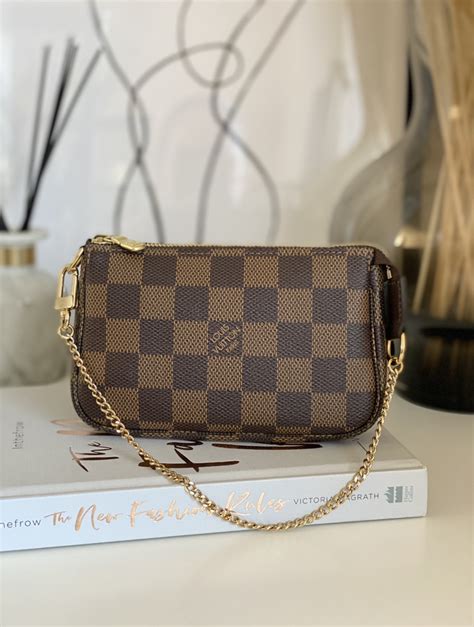 louis vuitton mini pochette accessoires review